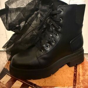 Black Women's Combat Boots